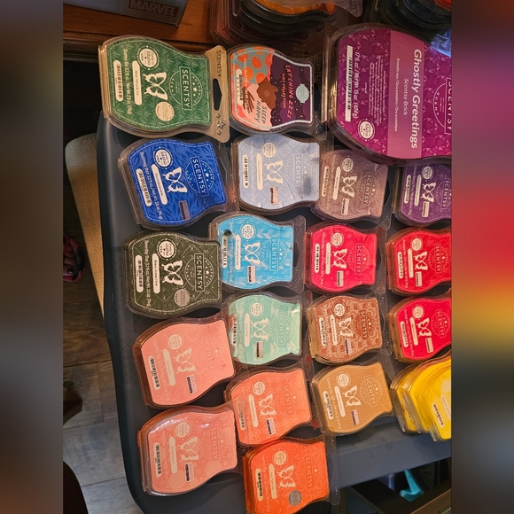 SCENTSY WAXES - Picture 3 of 6